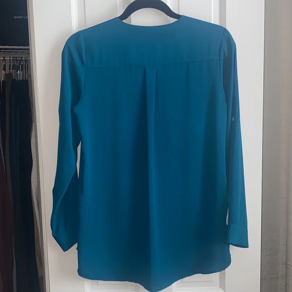 H&M button down blouse - Picture 4 of 4